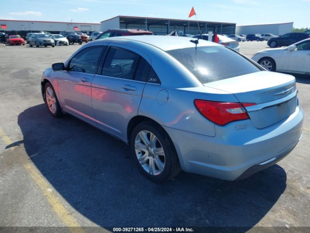 Photo 2 VIN: 1C3CCBAB8DN698113 - CHRYSLER 200 