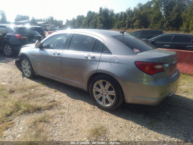 Photo 2 VIN: 1C3CCBAB8DN762019 - CHRYSLER 200 