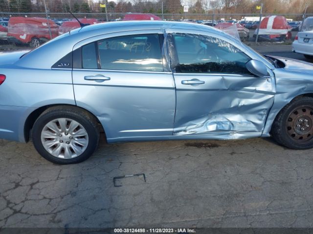 Photo 5 VIN: 1C3CCBAB8DN764899 - CHRYSLER 200 