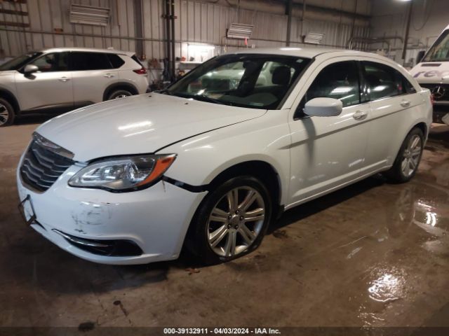 Photo 1 VIN: 1C3CCBAB8EN208139 - CHRYSLER 200 