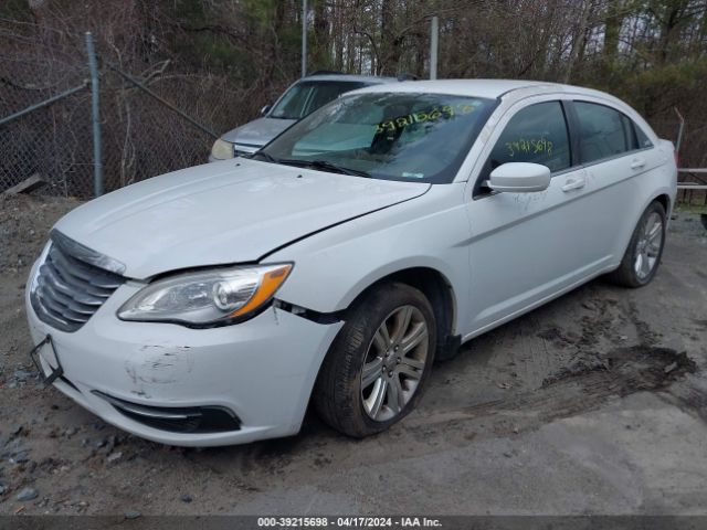 Photo 1 VIN: 1C3CCBAB8EN208139 - CHRYSLER 200 