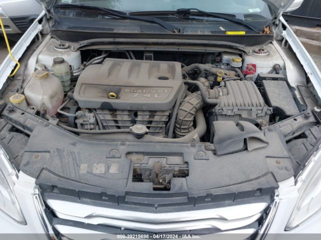 Photo 9 VIN: 1C3CCBAB8EN208139 - CHRYSLER 200 