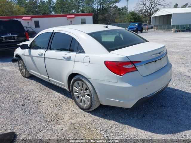 Photo 2 VIN: 1C3CCBAB8EN209100 - CHRYSLER 200 