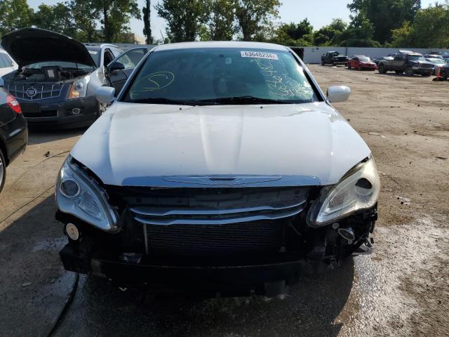 Photo 4 VIN: 1C3CCBAB9CN135117 - CHRYSLER 200 