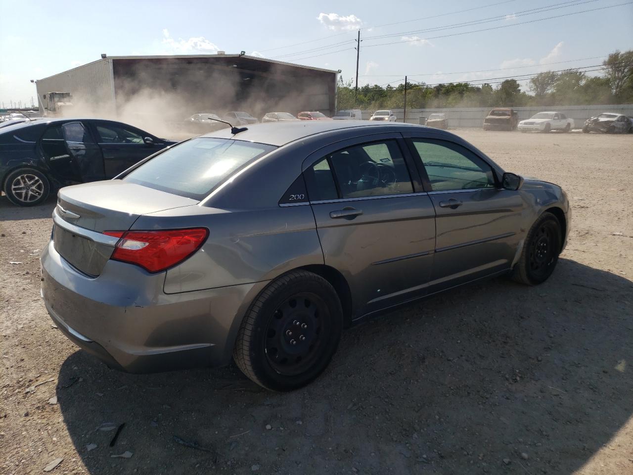 Photo 2 VIN: 1C3CCBAB9CN222399 - CHRYSLER 200 