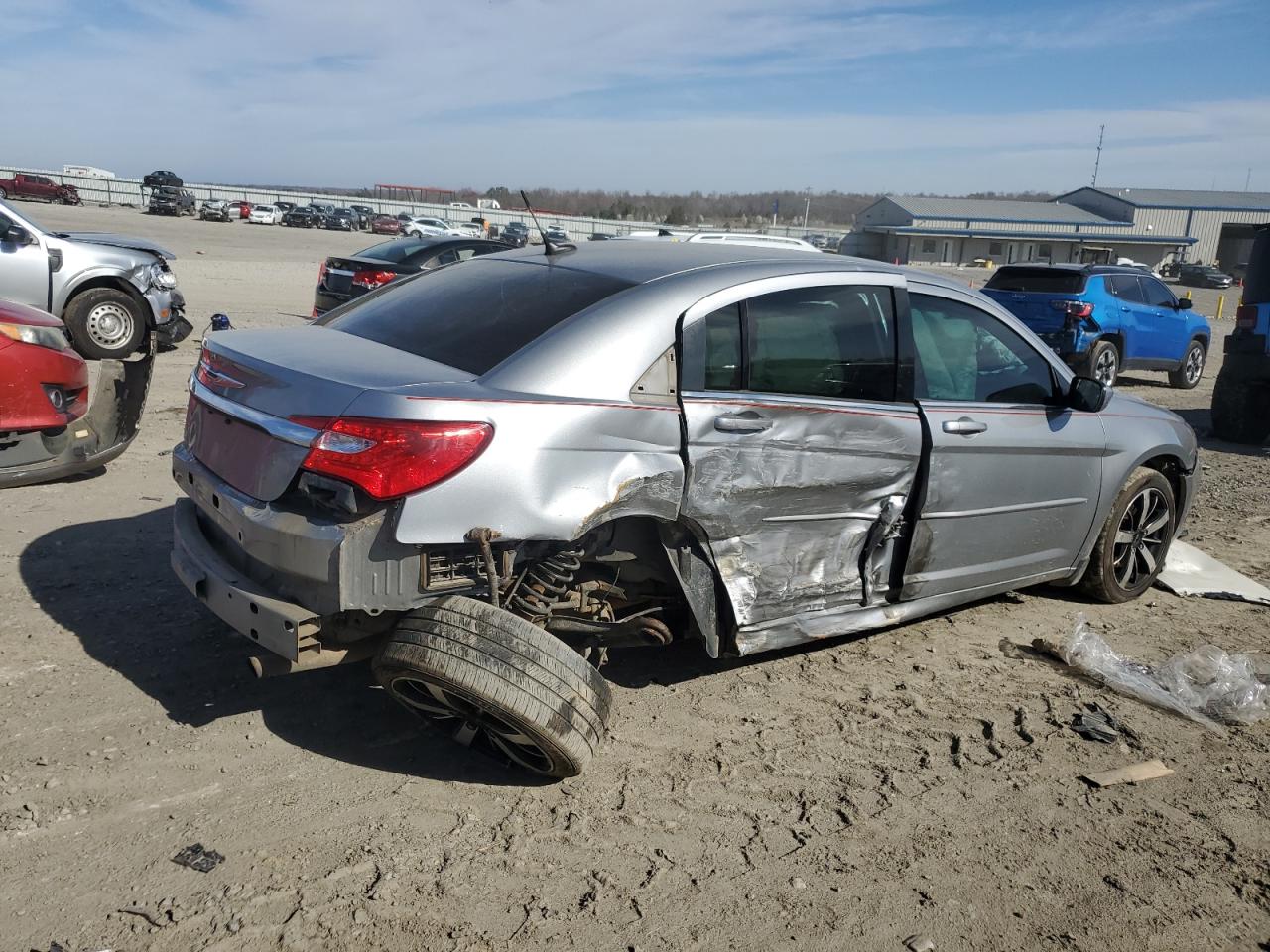 Photo 2 VIN: 1C3CCBAB9DN568714 - CHRYSLER 200 