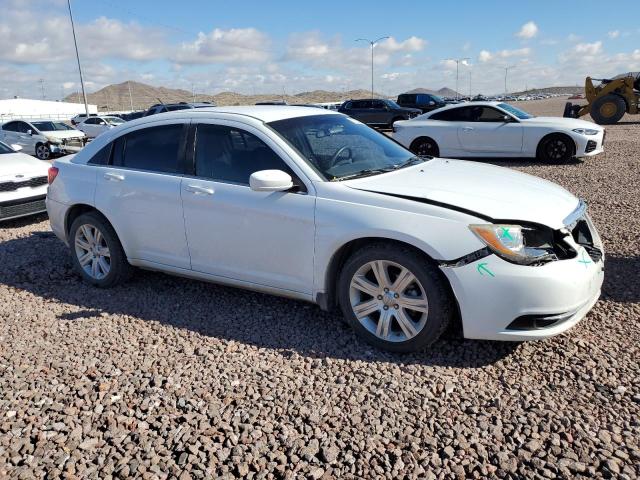 Photo 3 VIN: 1C3CCBAB9DN647834 - CHRYSLER 200 