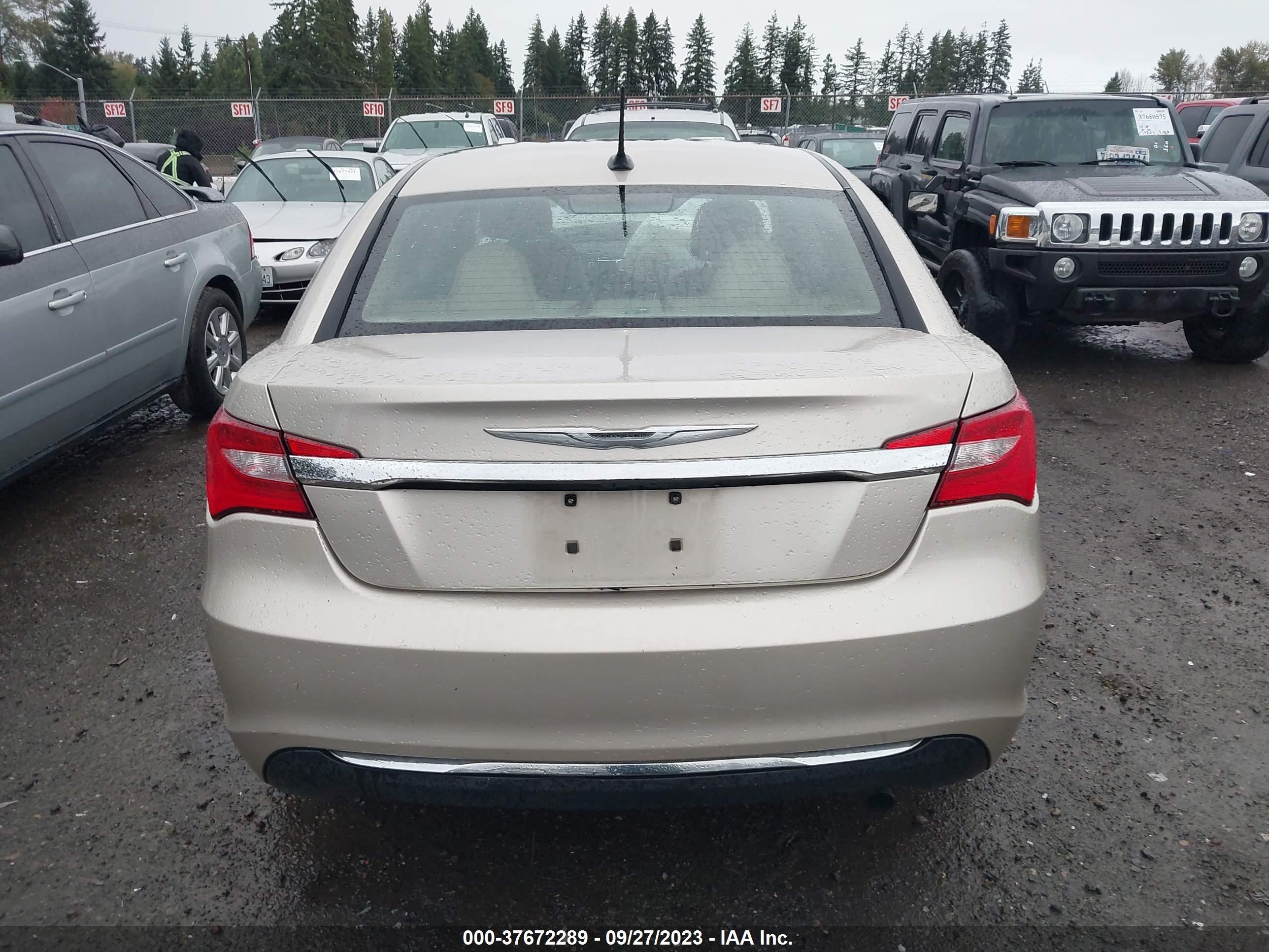 Photo 15 VIN: 1C3CCBAB9DN658395 - CHRYSLER 200 