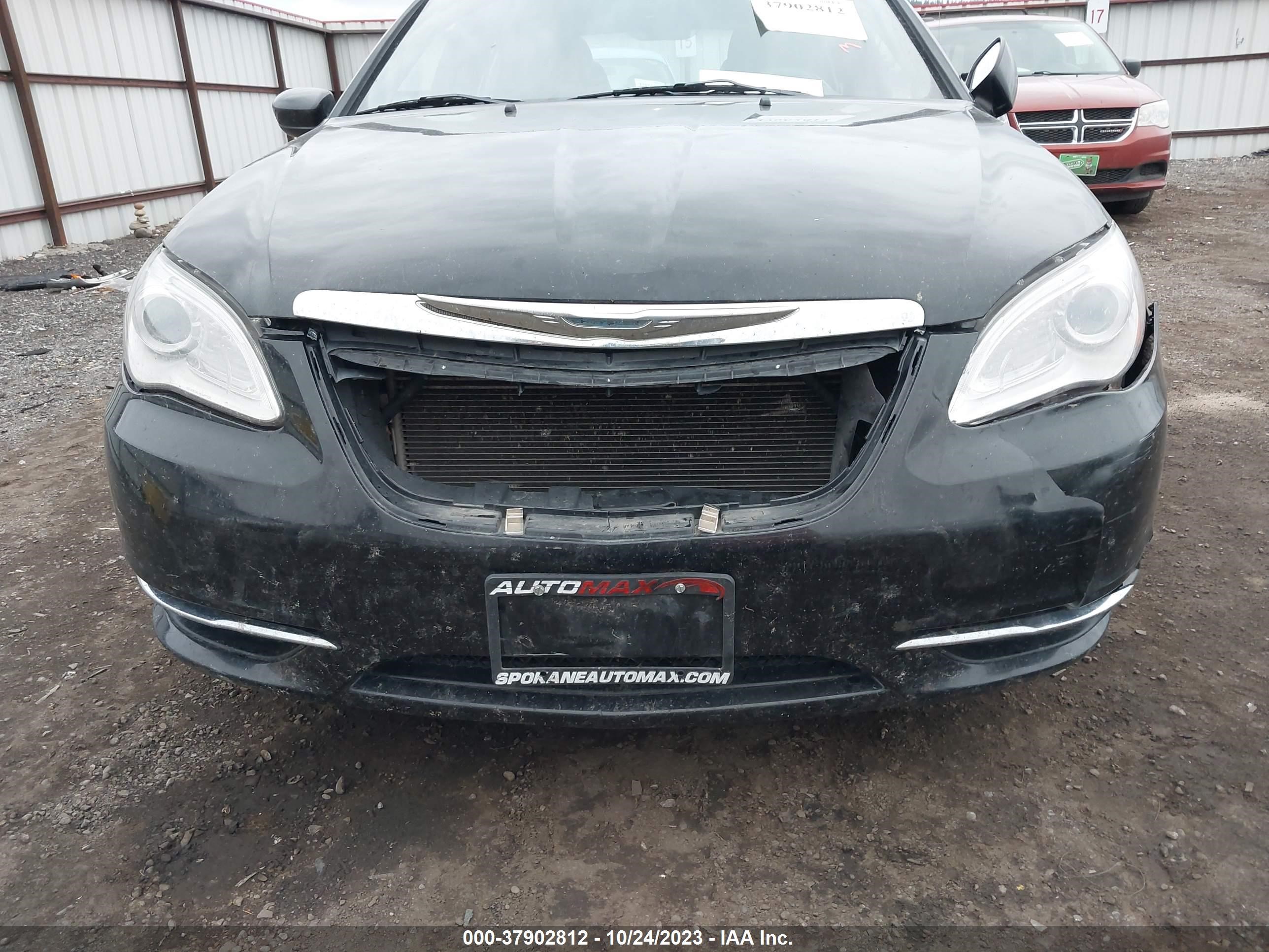 Photo 5 VIN: 1C3CCBAB9EN170419 - CHRYSLER 200 