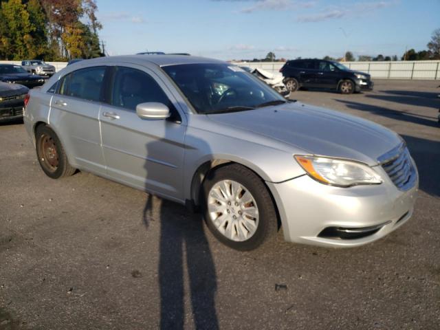 Photo 3 VIN: 1C3CCBABXCN228938 - CHRYSLER 200 LX 