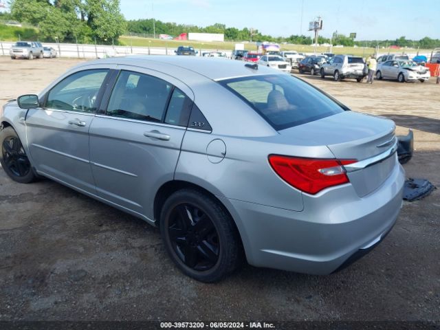 Photo 2 VIN: 1C3CCBABXCN273412 - CHRYSLER 200 