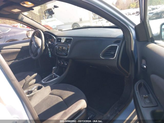 Photo 4 VIN: 1C3CCBABXDN669406 - CHRYSLER 200 