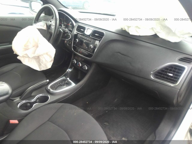 Photo 4 VIN: 1C3CCBABXDN671012 - CHRYSLER 200 