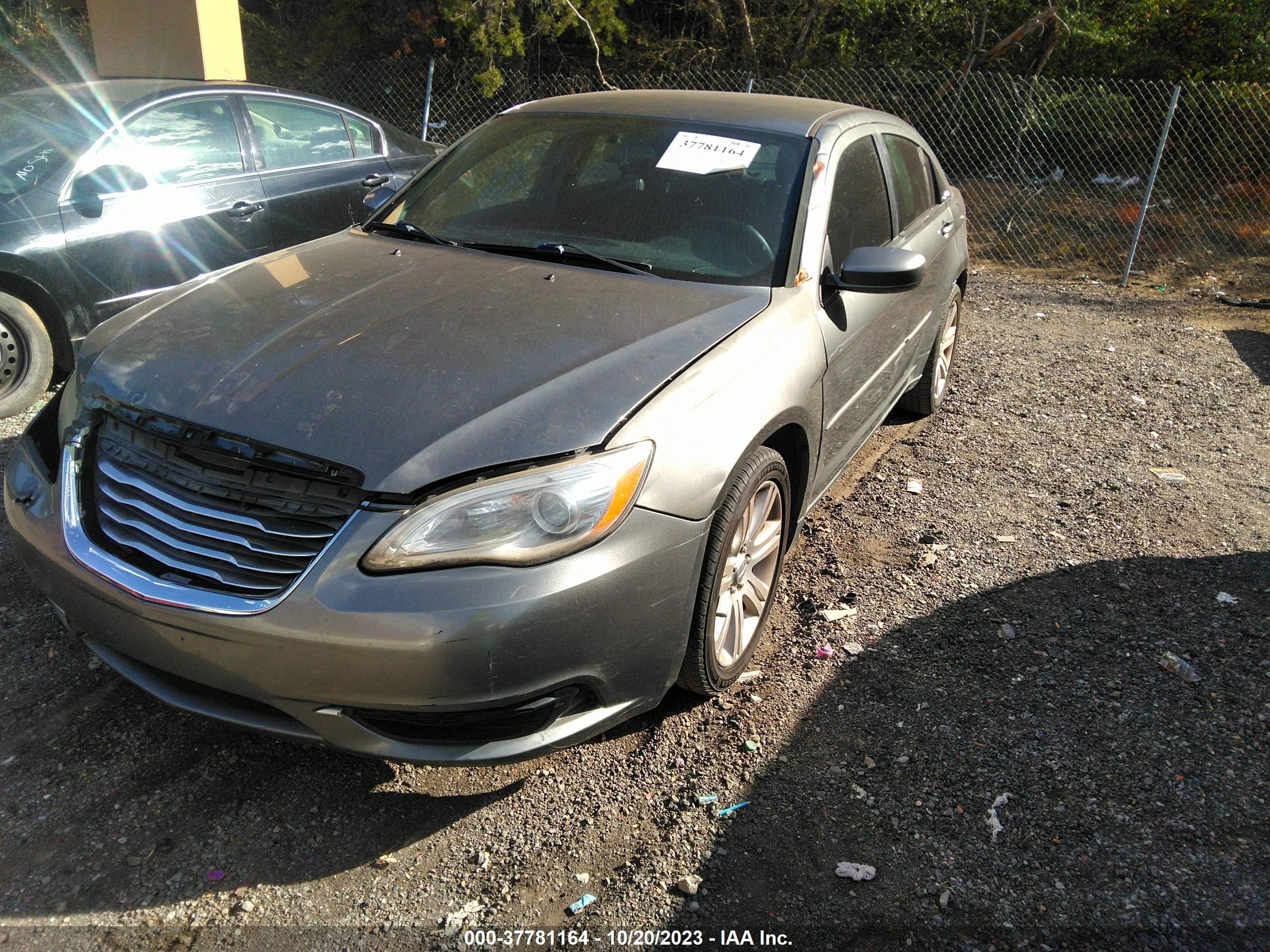 Photo 1 VIN: 1C3CCBABXDN671124 - CHRYSLER 200 