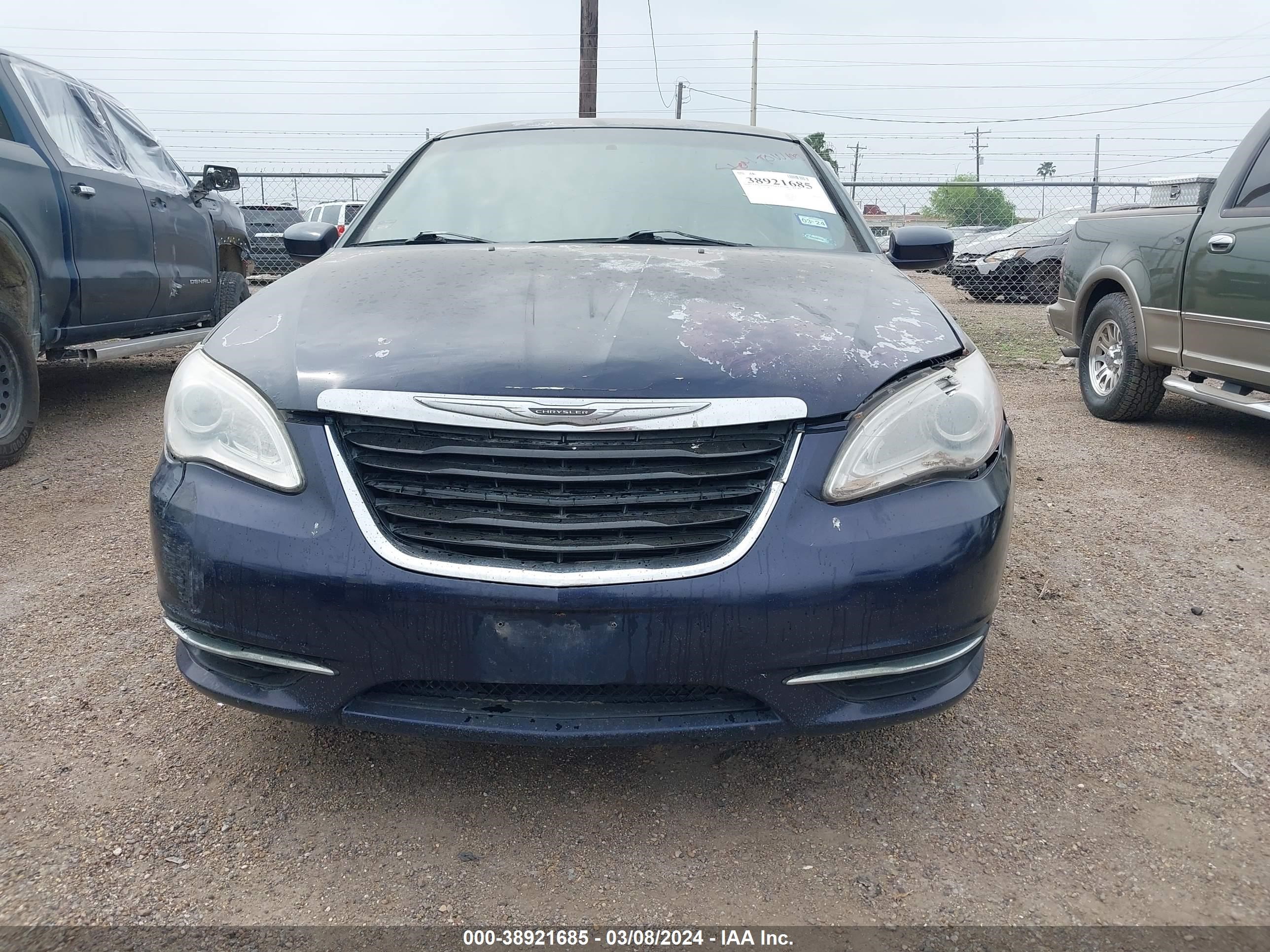 Photo 5 VIN: 1C3CCBABXEN125117 - CHRYSLER 200 