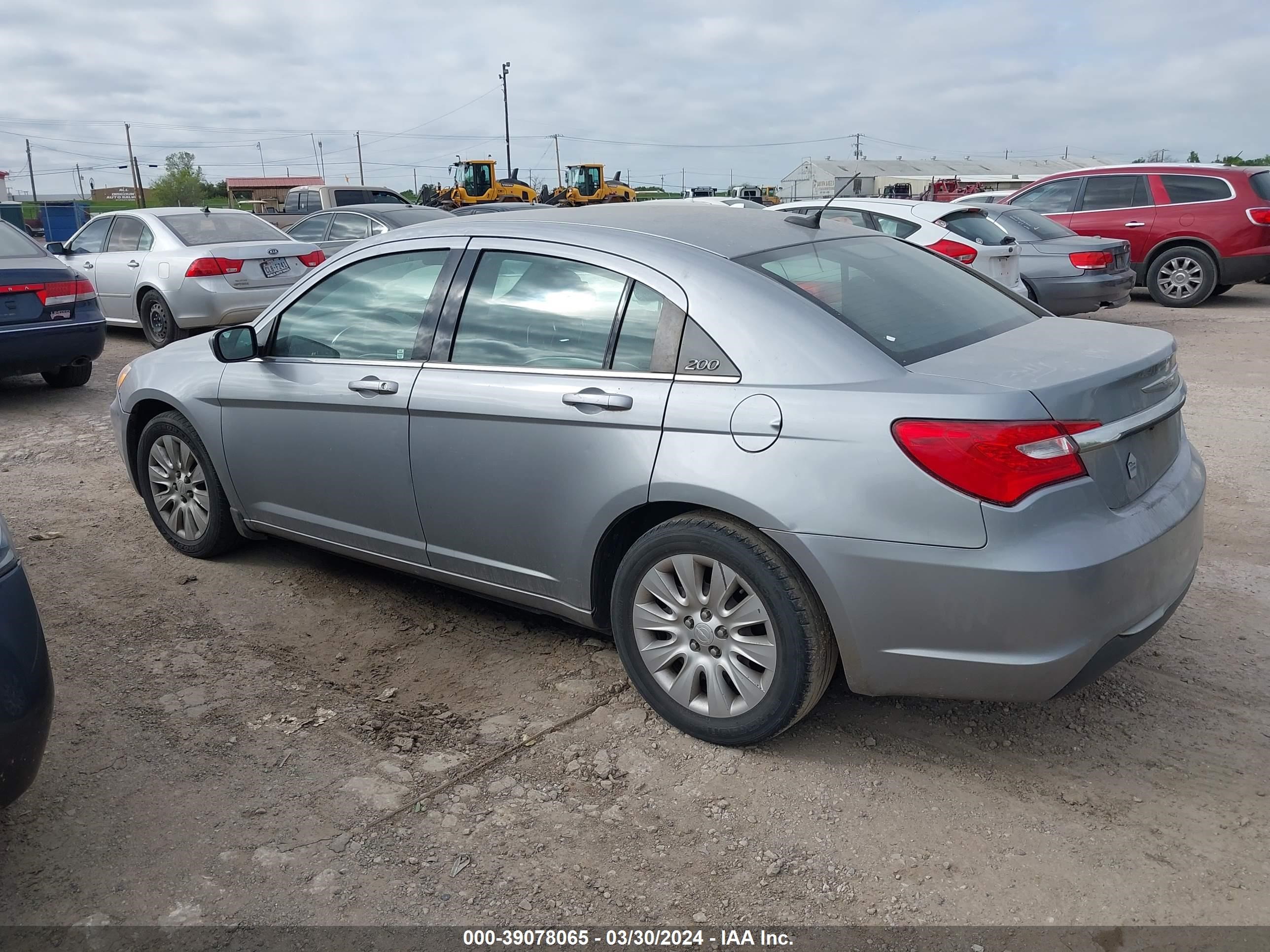 Photo 2 VIN: 1C3CCBABXEN140894 - CHRYSLER 200 