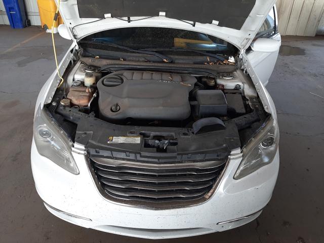 Photo 6 VIN: 1C3CCBAG6DN627374 - CHRYSLER 200 LX 