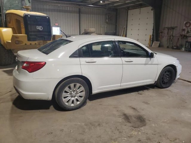 Photo 2 VIN: 1C3CCBAG8EN101569 - CHRYSLER 200 LX 