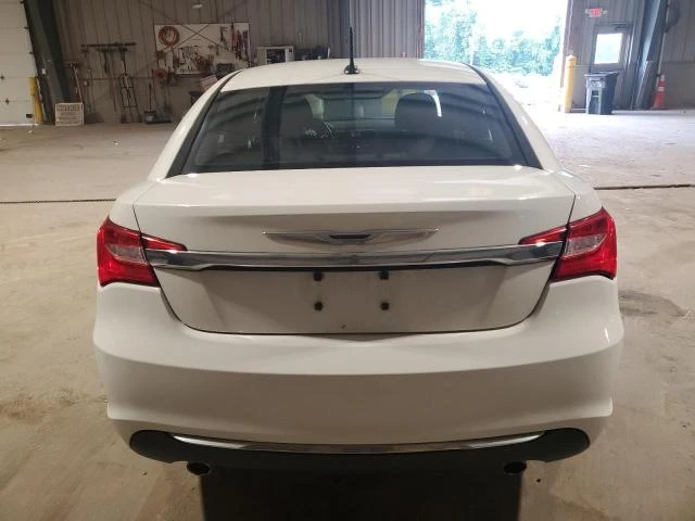 Photo 5 VIN: 1C3CCBAG8EN101569 - CHRYSLER 200 LX 