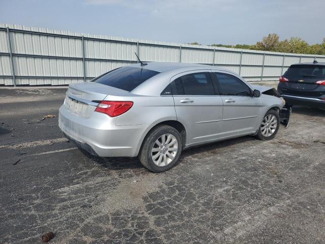 Photo 2 VIN: 1C3CCBBB0CN240692 - CHRYSLER 200 TOURIN 