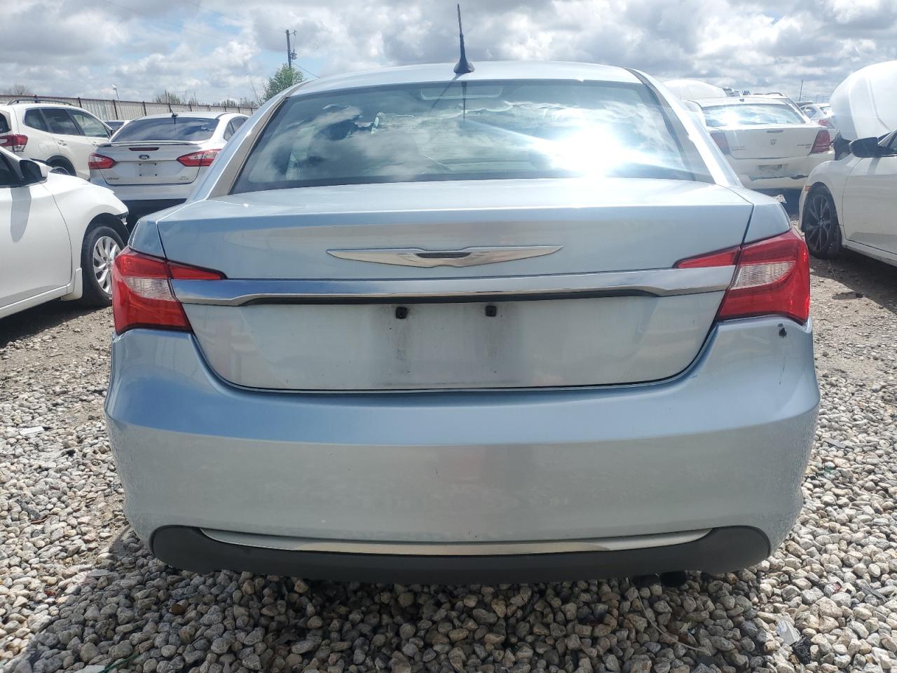 Photo 5 VIN: 1C3CCBBB0DN554344 - CHRYSLER 200 