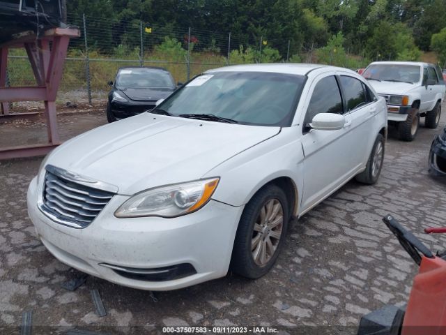 Photo 1 VIN: 1C3CCBBB0DN672023 - CHRYSLER 200 