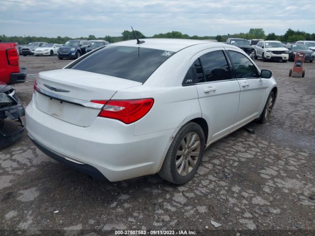 Photo 3 VIN: 1C3CCBBB0DN672023 - CHRYSLER 200 