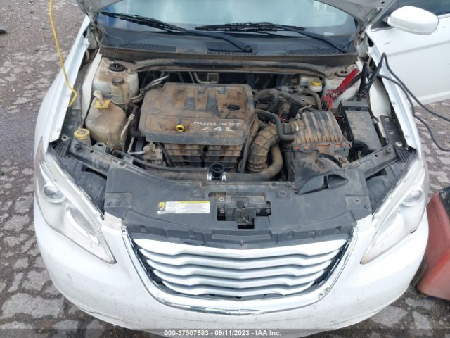 Photo 9 VIN: 1C3CCBBB0DN672023 - CHRYSLER 200 