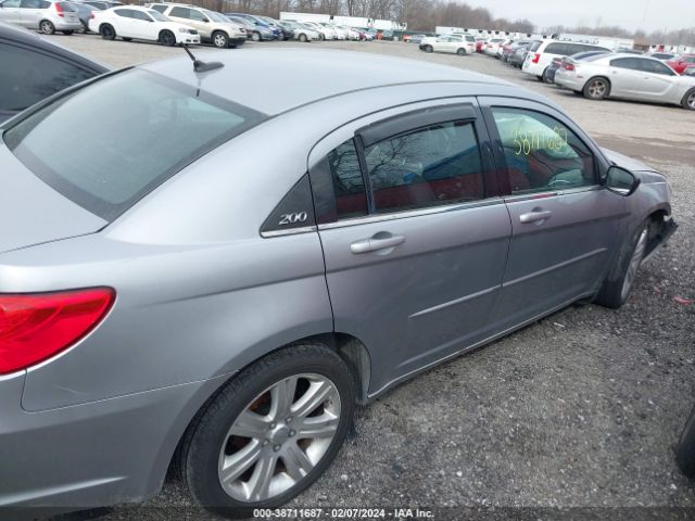 Photo 3 VIN: 1C3CCBBB0DN732270 - CHRYSLER 200 