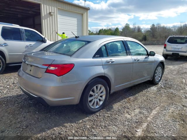 Photo 3 VIN: 1C3CCBBB0DN763213 - CHRYSLER 200 