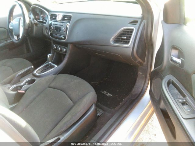 Photo 4 VIN: 1C3CCBBB1CN173763 - CHRYSLER 200 