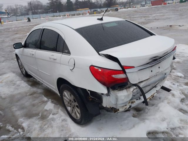 Photo 2 VIN: 1C3CCBBB1CN205093 - CHRYSLER 200 