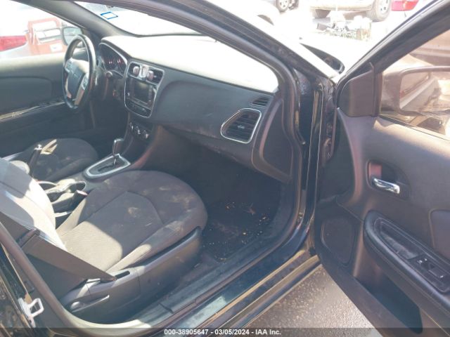 Photo 4 VIN: 1C3CCBBB1DN513592 - CHRYSLER 200 