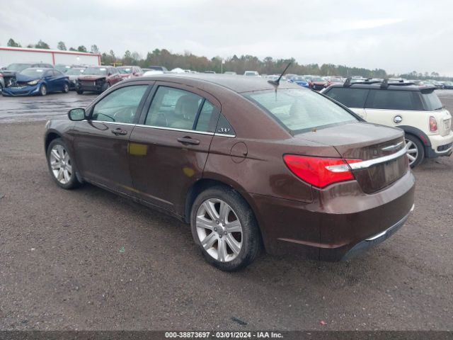 Photo 2 VIN: 1C3CCBBB1DN513737 - CHRYSLER 200 