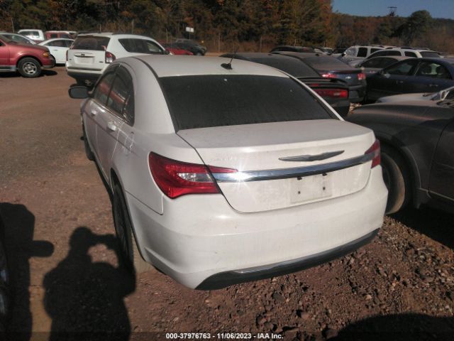 Photo 2 VIN: 1C3CCBBB1DN538623 - CHRYSLER 200 