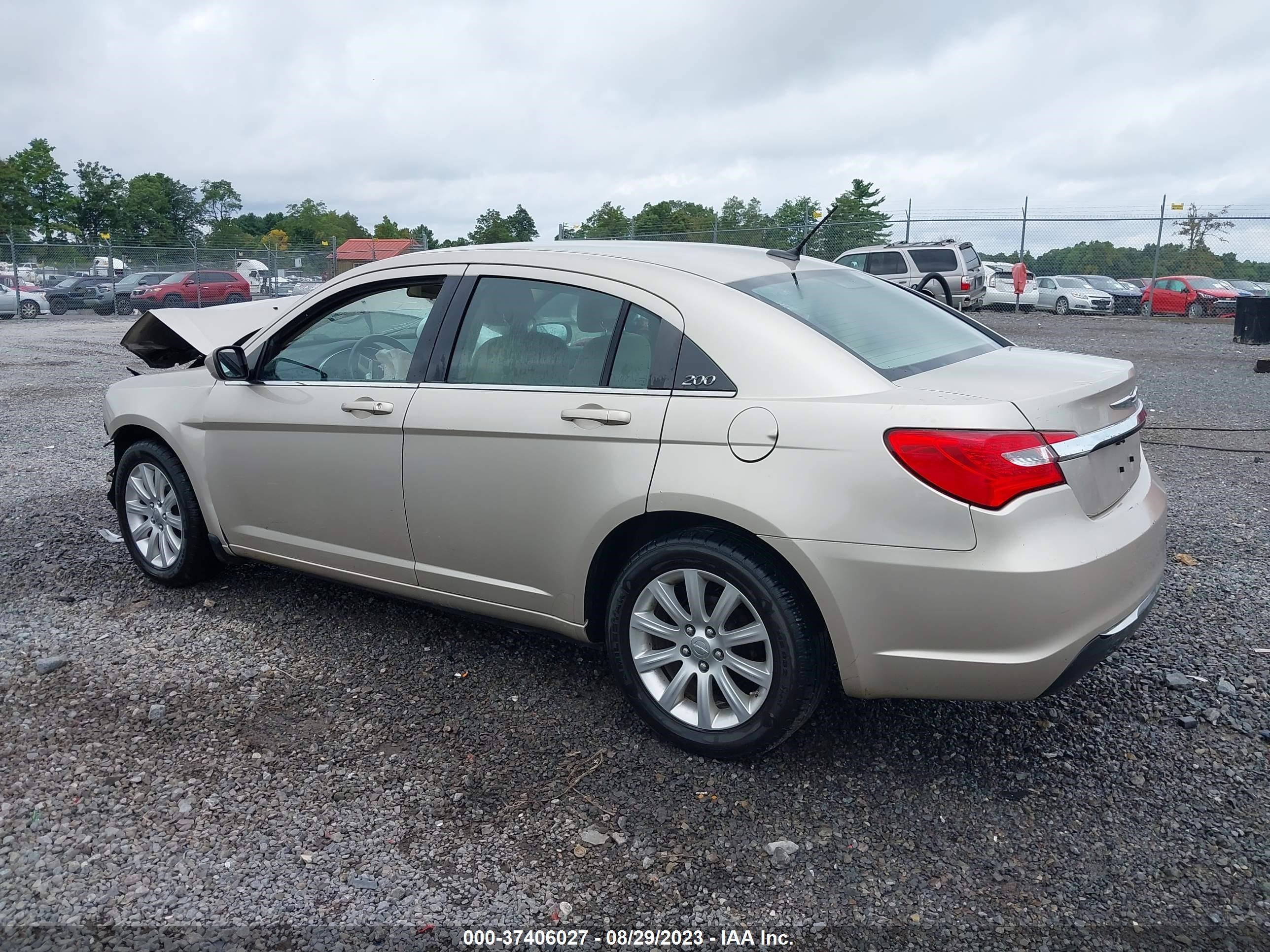 Photo 2 VIN: 1C3CCBBB1DN651519 - CHRYSLER 200 