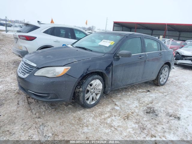 Photo 1 VIN: 1C3CCBBB2CN131604 - CHRYSLER 200 