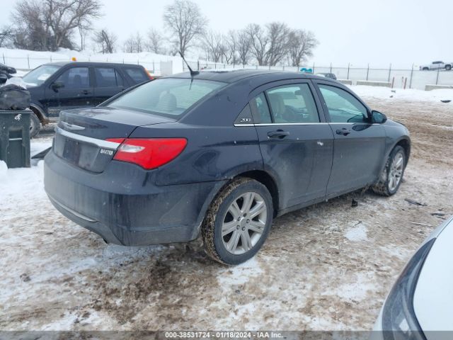 Photo 3 VIN: 1C3CCBBB2CN131604 - CHRYSLER 200 