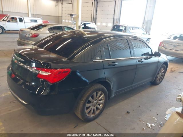 Photo 3 VIN: 1C3CCBBB2DN743769 - CHRYSLER 200 