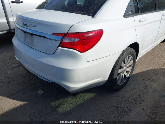 Photo 5 VIN: 1C3CCBBB2DN773080 - CHRYSLER 200 