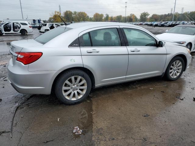 Photo 2 VIN: 1C3CCBBB3CN125407 - CHRYSLER 200 