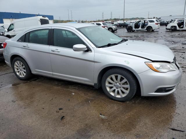 Photo 3 VIN: 1C3CCBBB3CN125407 - CHRYSLER 200 