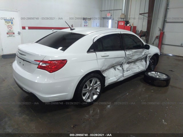 Photo 3 VIN: 1C3CCBBB3CN131479 - CHRYSLER 200 