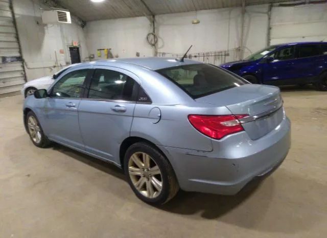 Photo 2 VIN: 1C3CCBBB3CN302795 - CHRYSLER 200 