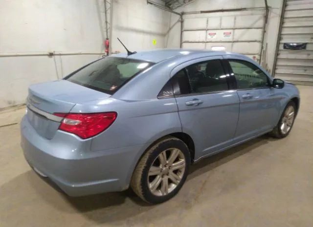 Photo 3 VIN: 1C3CCBBB3CN302795 - CHRYSLER 200 