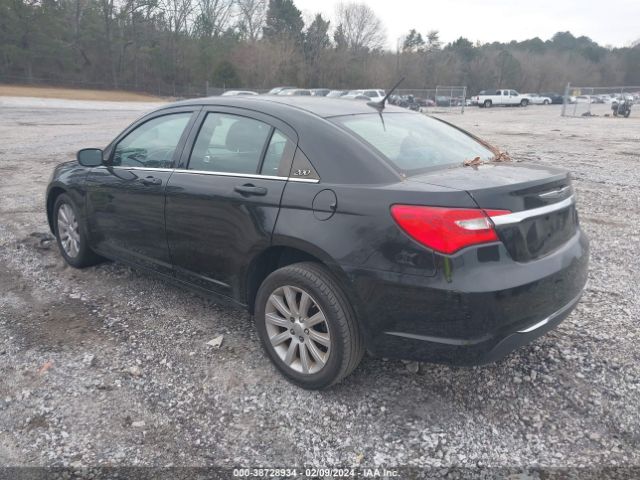 Photo 2 VIN: 1C3CCBBB3DN584051 - CHRYSLER 200 