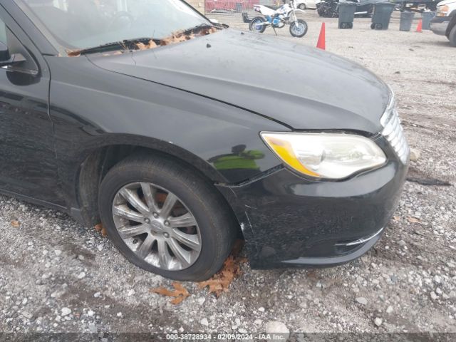 Photo 5 VIN: 1C3CCBBB3DN584051 - CHRYSLER 200 