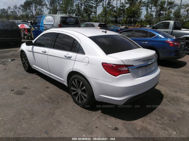 Photo 2 VIN: 1C3CCBBB3DN651313 - CHRYSLER 200 