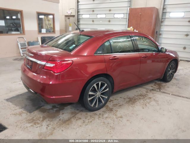 Photo 3 VIN: 1C3CCBBB3DN674218 - CHRYSLER 200 