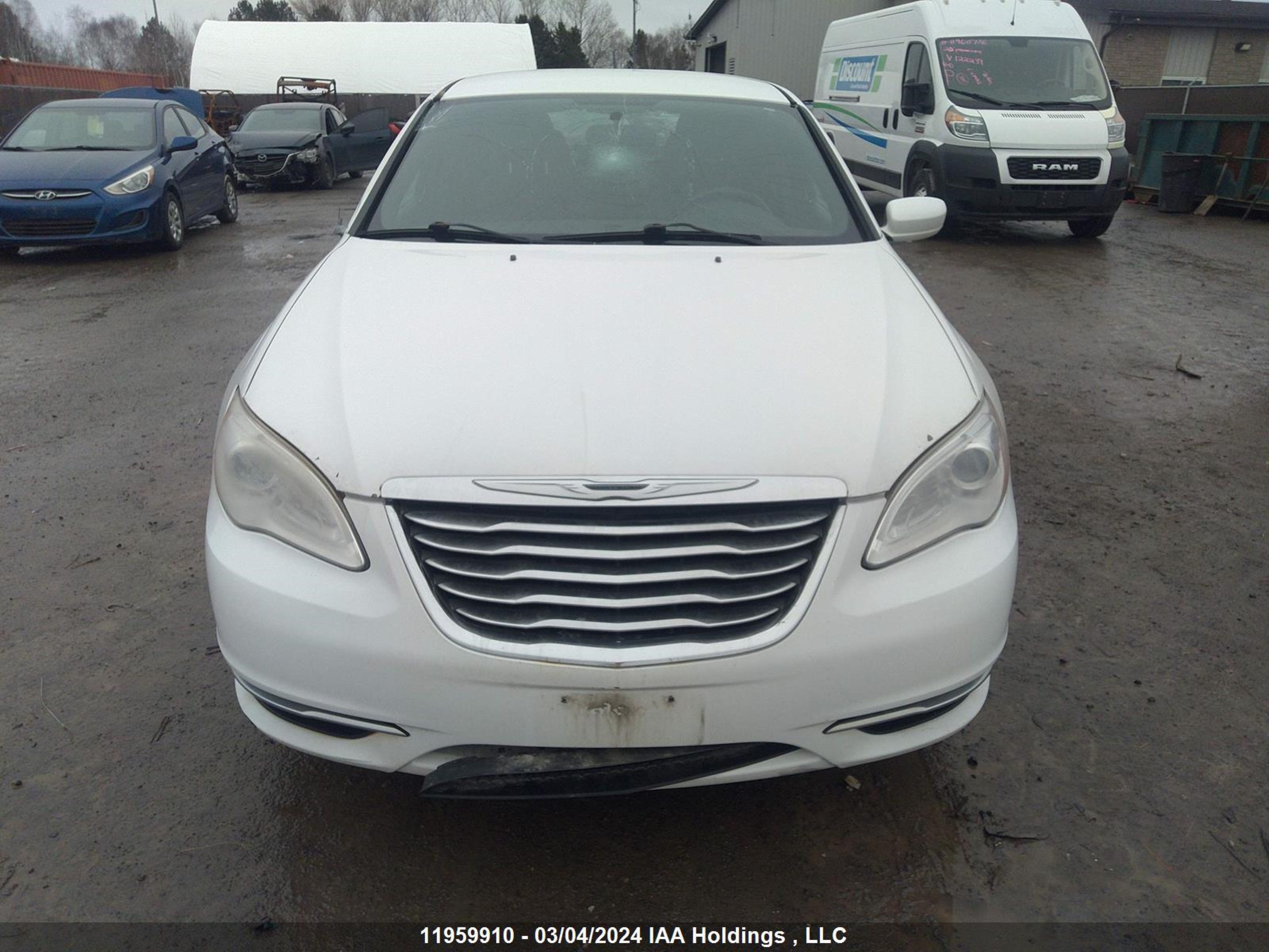 Photo 11 VIN: 1C3CCBBB3EN101224 - CHRYSLER 200 